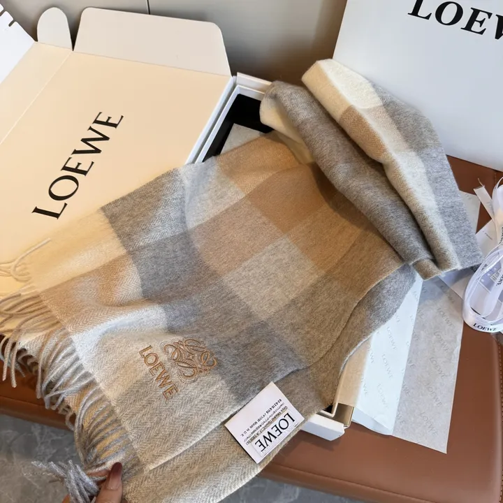 スーパーコピー ロエベ マフラー