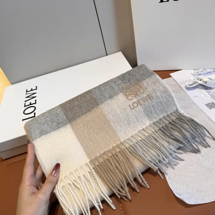 スーパーコピー ロエベ マフラー