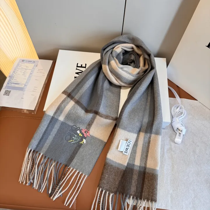 スーパーコピー ロエベ マフラー