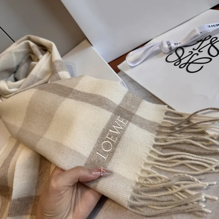 スーパーコピー ロエベ マフラー