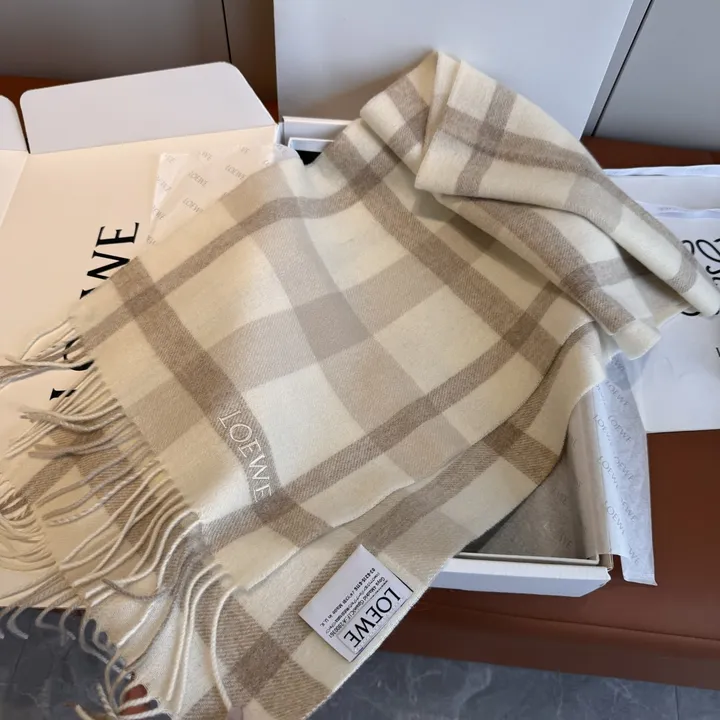 スーパーコピー ロエベ マフラー