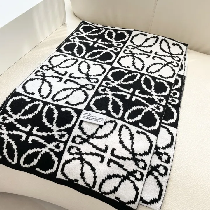 スーパーコピー ロエベ マフラー