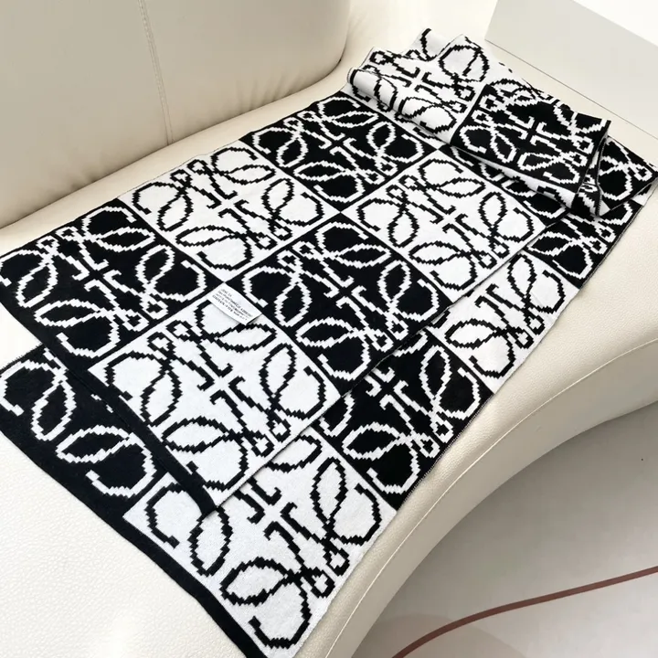 スーパーコピー ロエベ マフラー