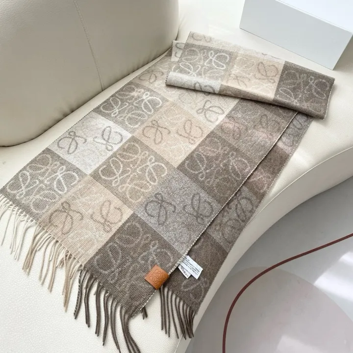 スーパーコピー ロエベ マフラー