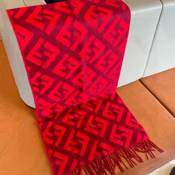 スーパーコピー フェンディ マフラー