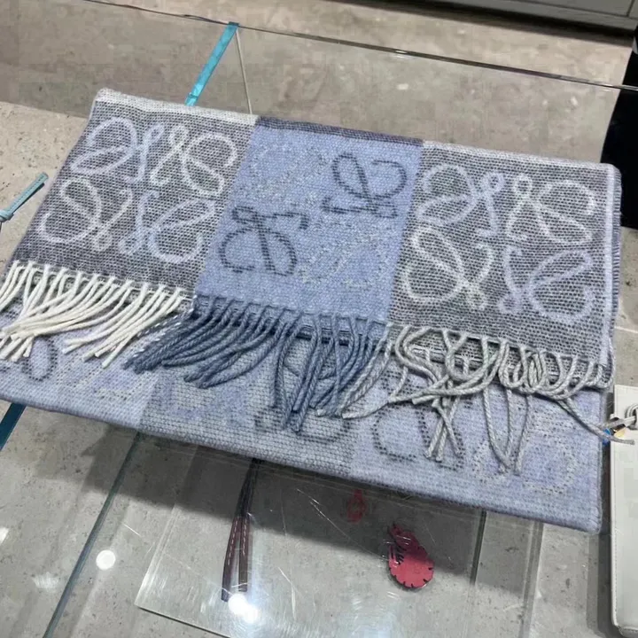 スーパーコピー ロエベ マフラー