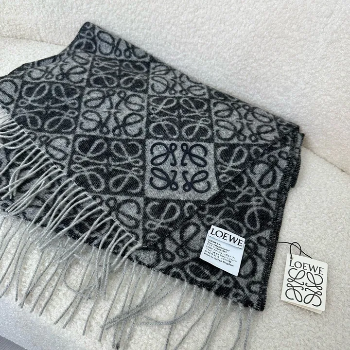 スーパーコピー ロエベ マフラー