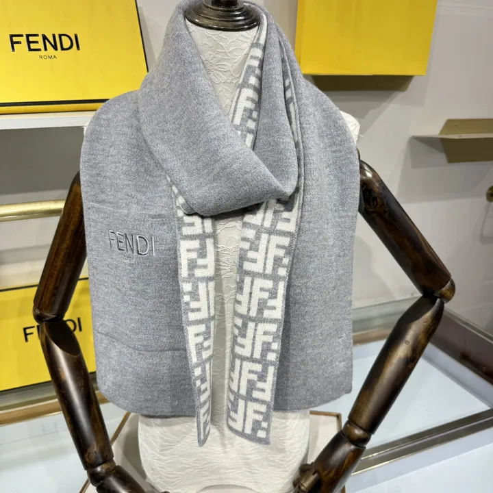 スーパーコピー フェンディ マフラー