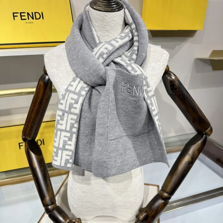 スーパーコピー フェンディ マフラー