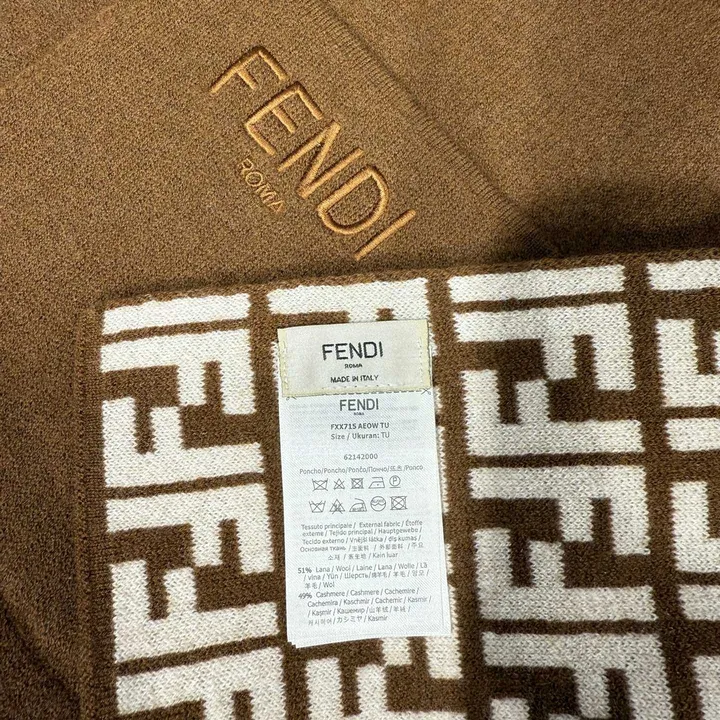 スーパーコピー フェンディ マフラー