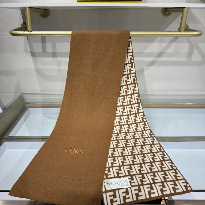 スーパーコピー フェンディ マフラー