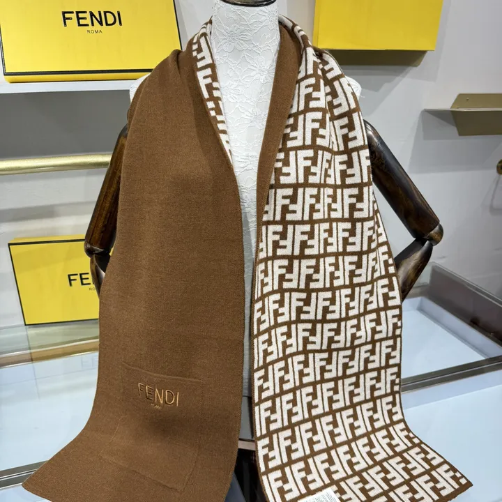 スーパーコピー フェンディ マフラー