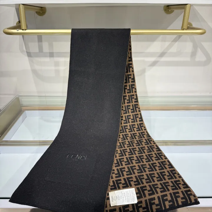 スーパーコピー フェンディ マフラー