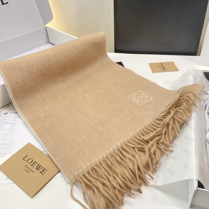 スーパーコピー ロエベ マフラー