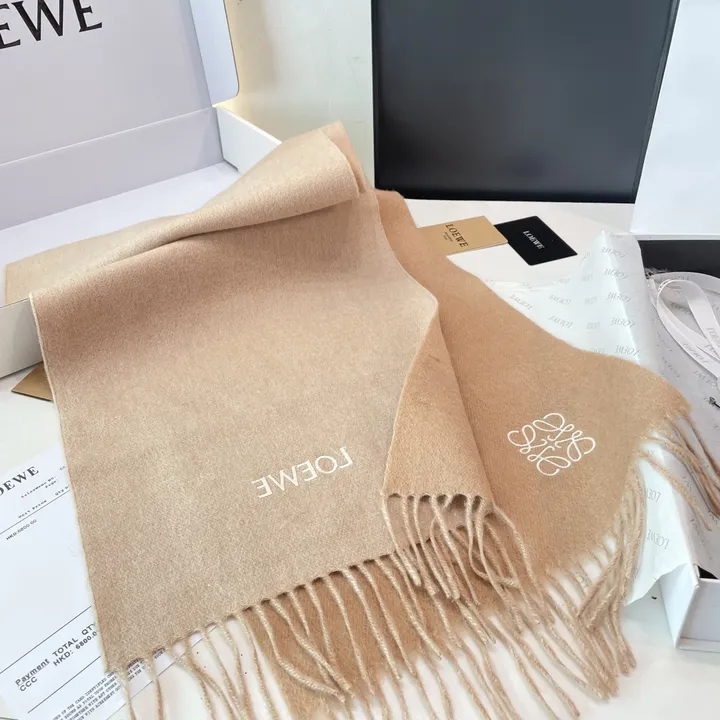 スーパーコピー ロエベ マフラー