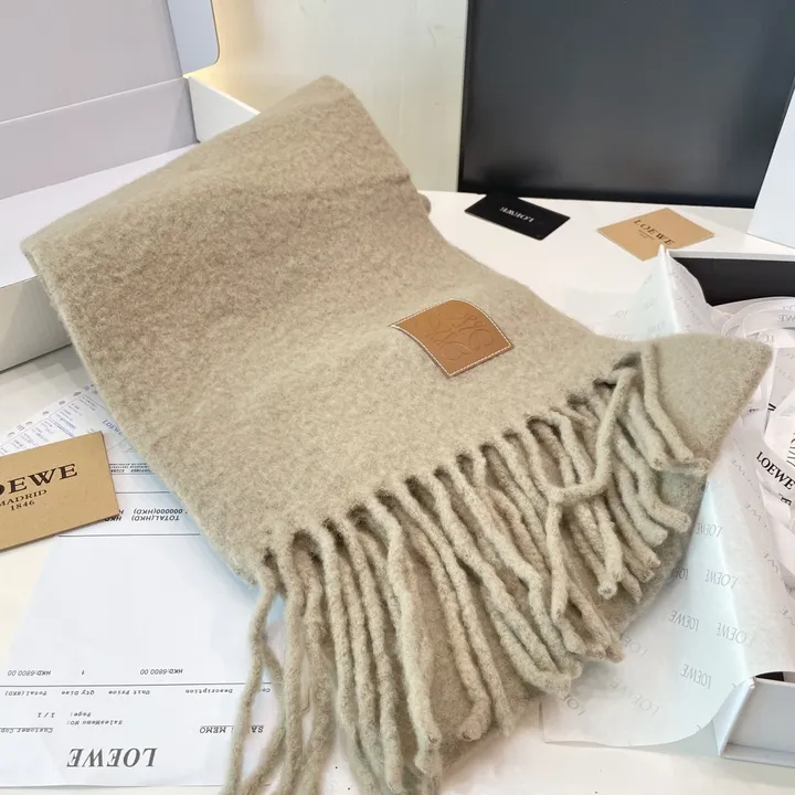 スーパーコピー ロエベ マフラー