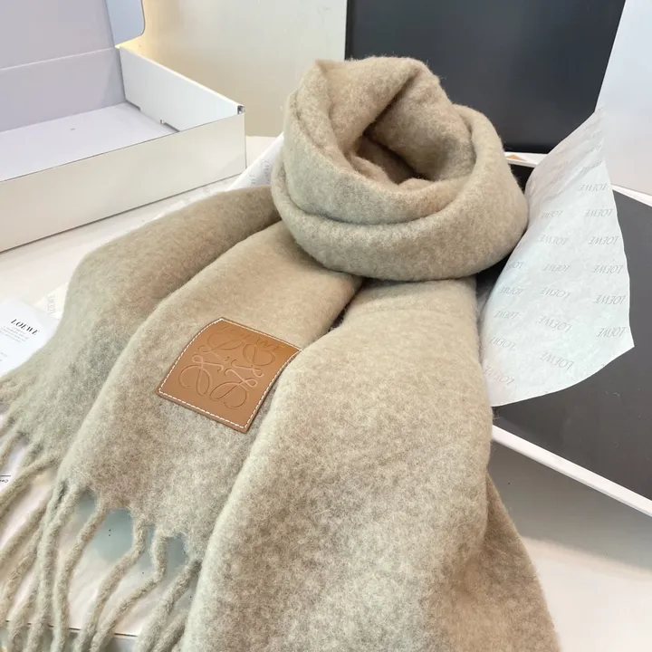 スーパーコピー ロエベ マフラー