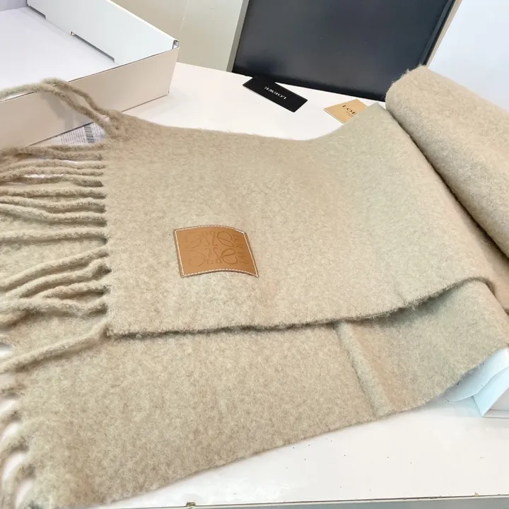 スーパーコピー ロエベ マフラー