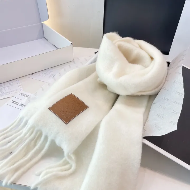 スーパーコピー ロエベ マフラー