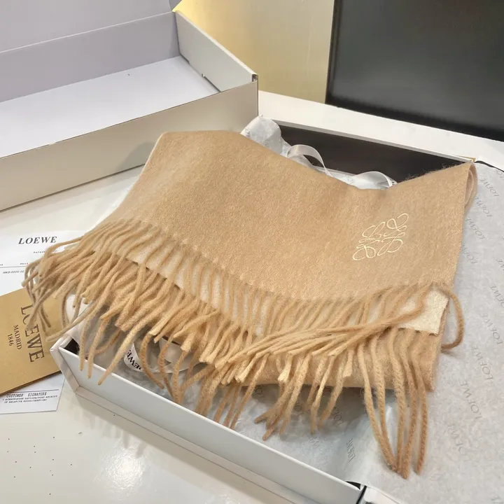 スーパーコピー ロエベ マフラー