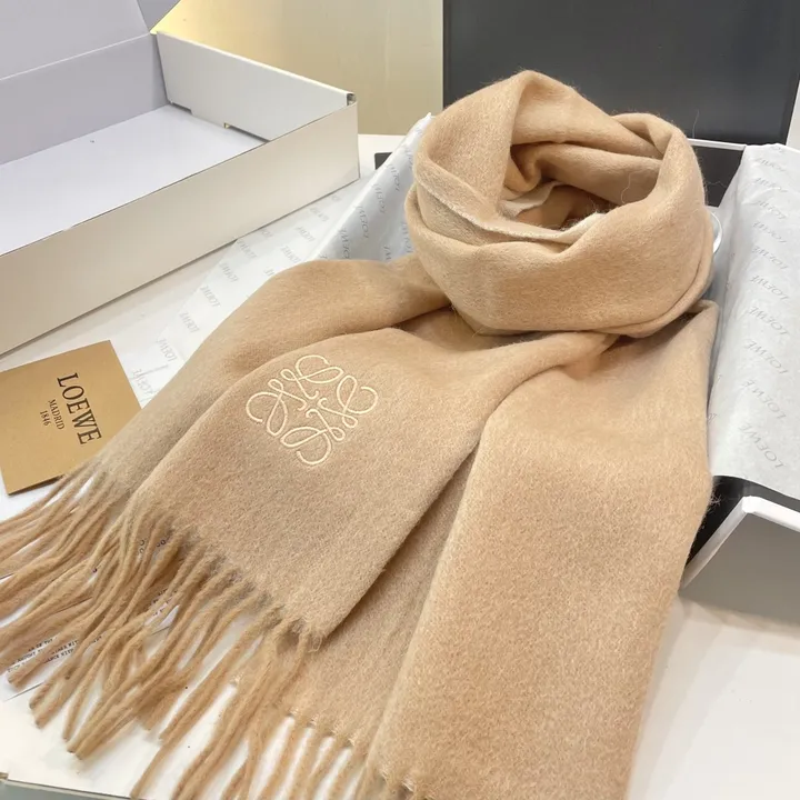 スーパーコピー ロエベ マフラー