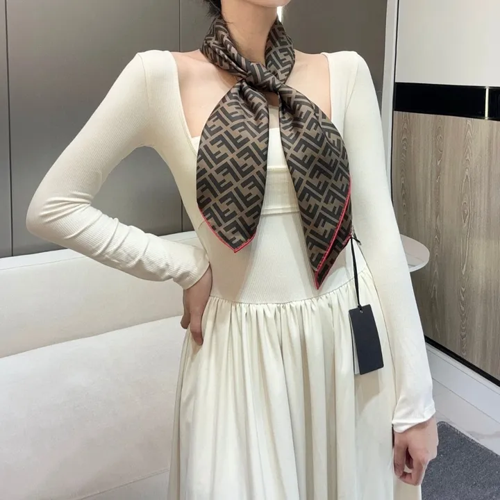 スーパーコピー フェンディ マフラー