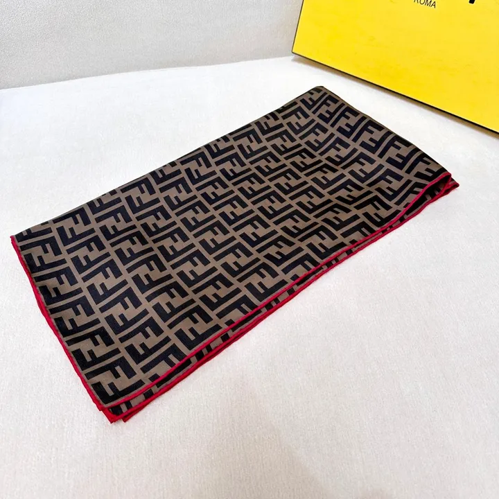 スーパーコピー フェンディ マフラー