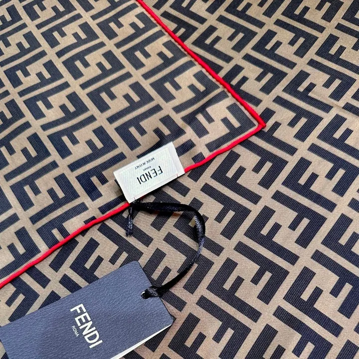 スーパーコピー フェンディ マフラー