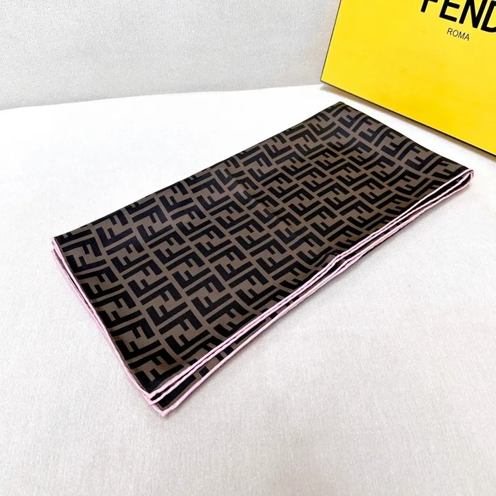 スーパーコピー フェンディ マフラー