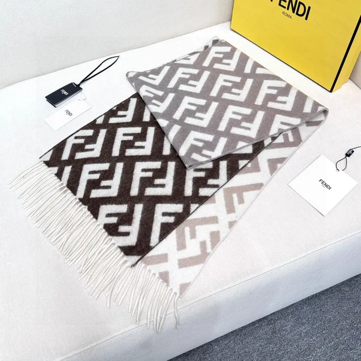 スーパーコピー フェンディ マフラー