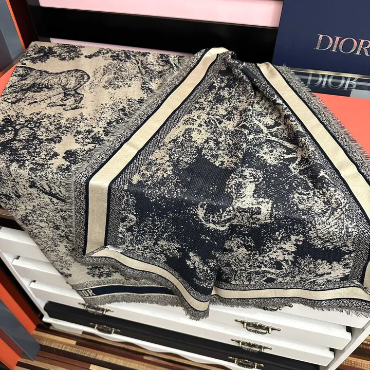 スーパーコピー ディオール マフラー