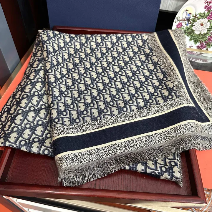 スーパーコピー ディオール マフラー