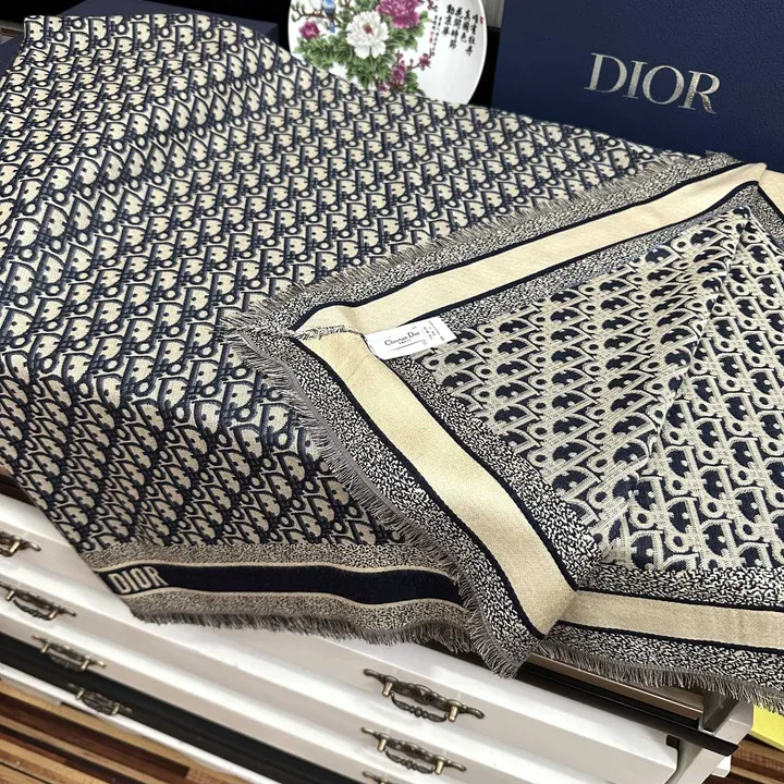 スーパーコピー ディオール マフラー