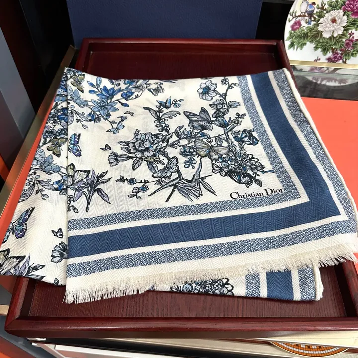 スーパーコピー ディオール マフラー