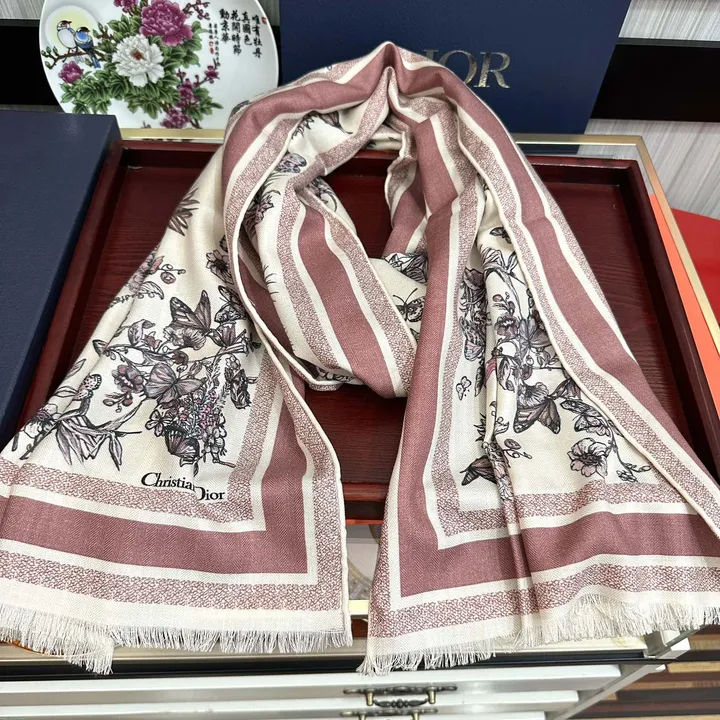 スーパーコピー ディオール マフラー