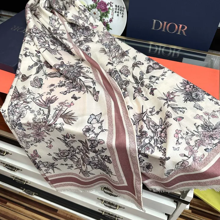 スーパーコピー ディオール マフラー