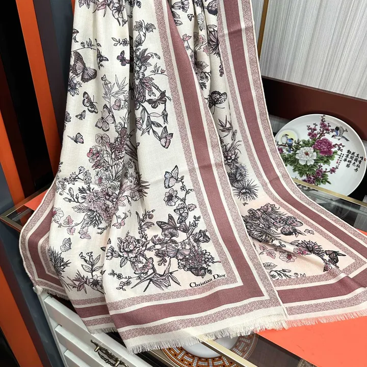 スーパーコピー ディオール マフラー