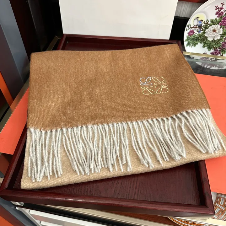 スーパーコピー ロエベ マフラー