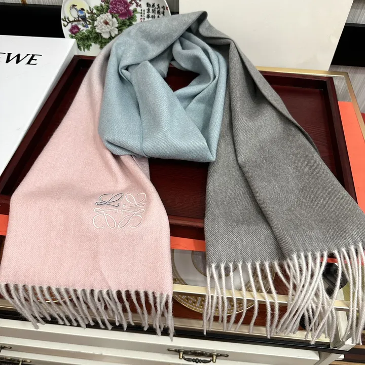 スーパーコピー ロエベ マフラー