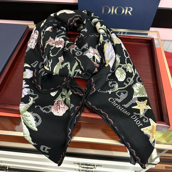 スーパーコピー ディオール マフラー