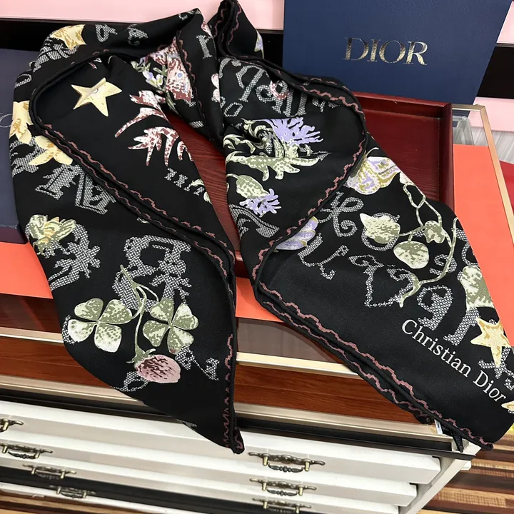 スーパーコピー ディオール マフラー