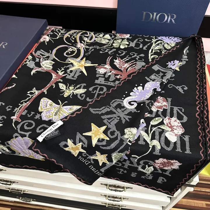 スーパーコピー ディオール マフラー