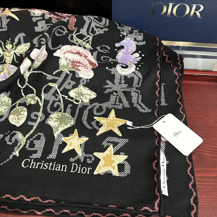 スーパーコピー ディオール マフラー