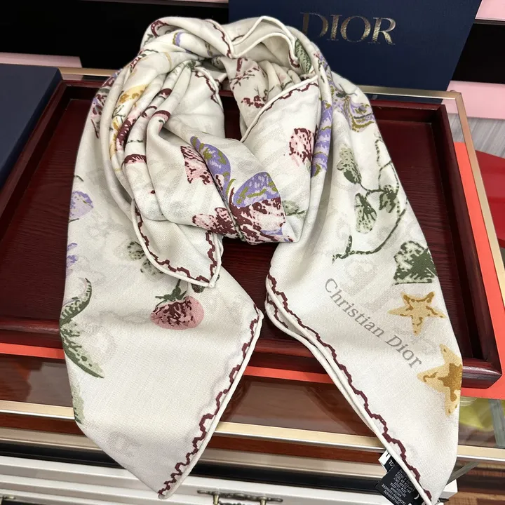 スーパーコピー ディオール マフラー