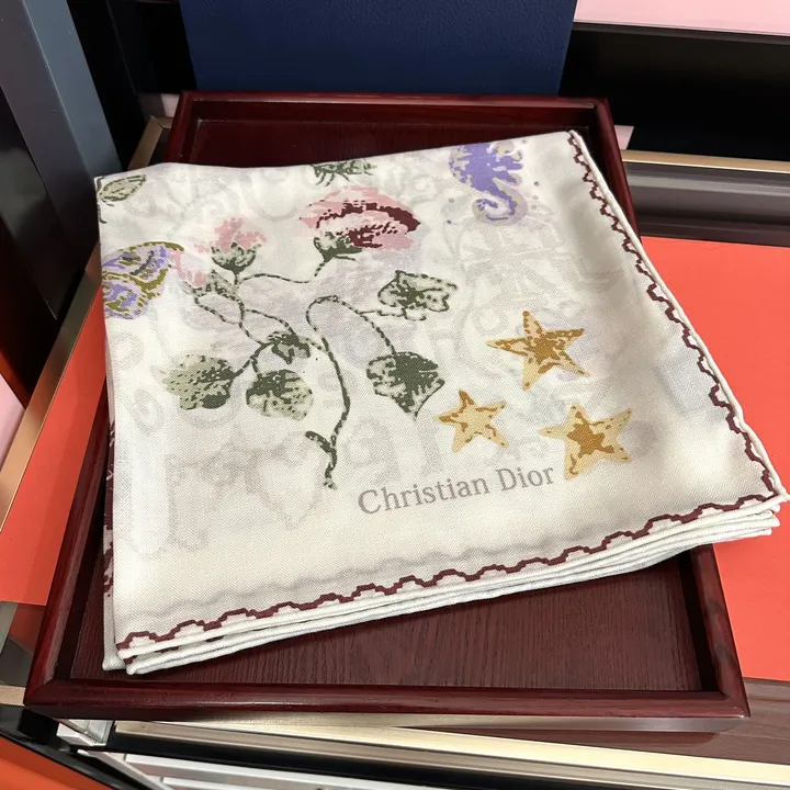 スーパーコピー ディオール マフラー