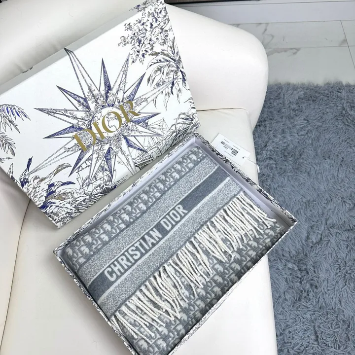 スーパーコピー ディオール マフラー