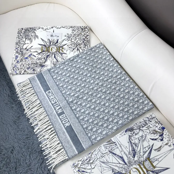 スーパーコピー ディオール マフラー