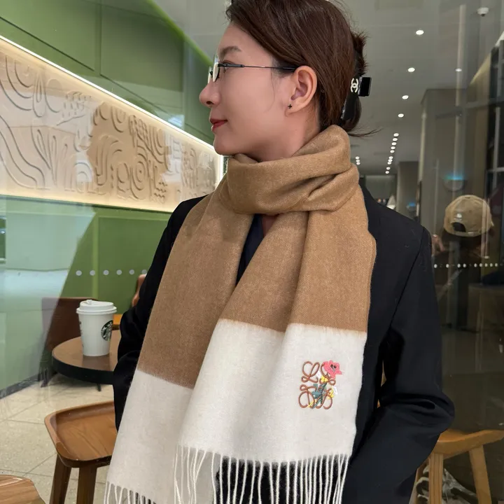 スーパーコピー ロエベ マフラー