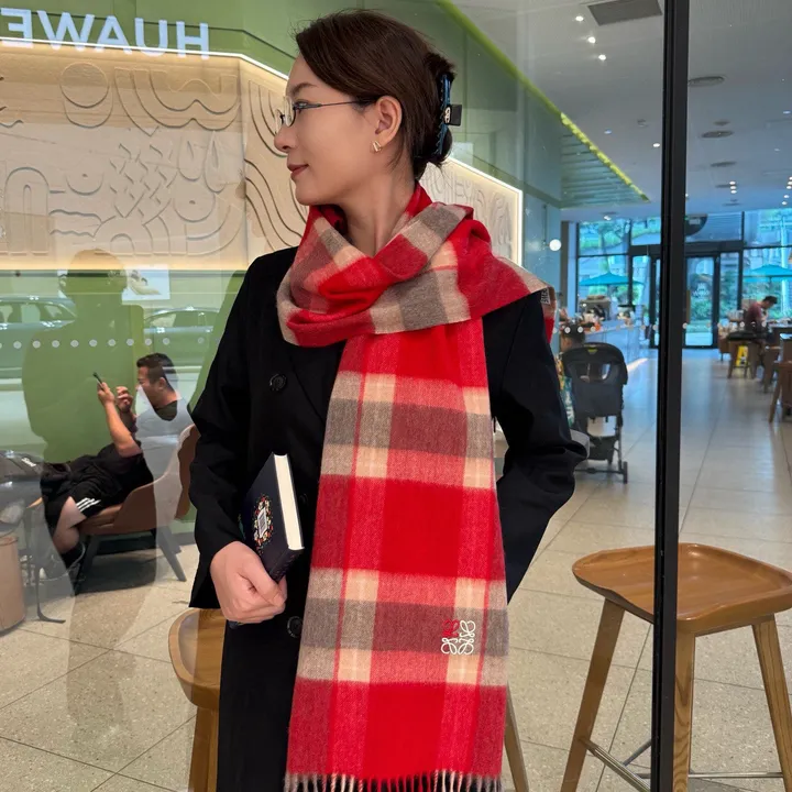 スーパーコピー ロエベ マフラー