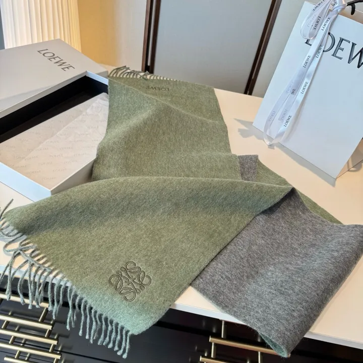 スーパーコピー ロエベ マフラー